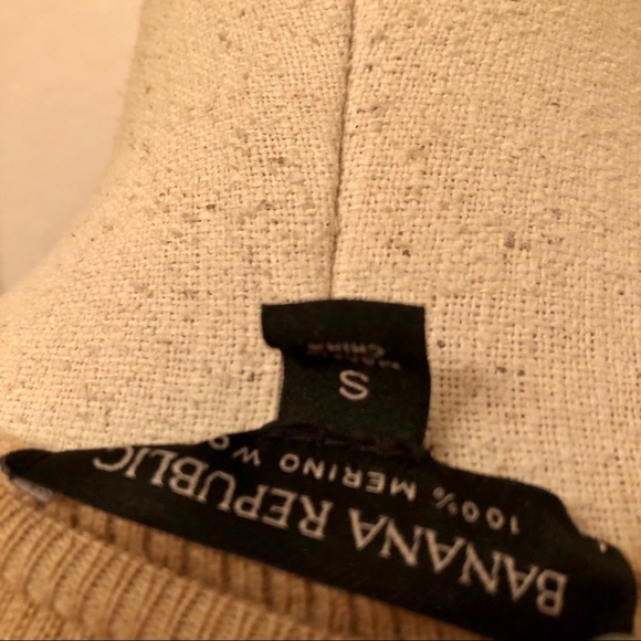 Banana Republic Cardigan Sweater - Picture 5 of 5